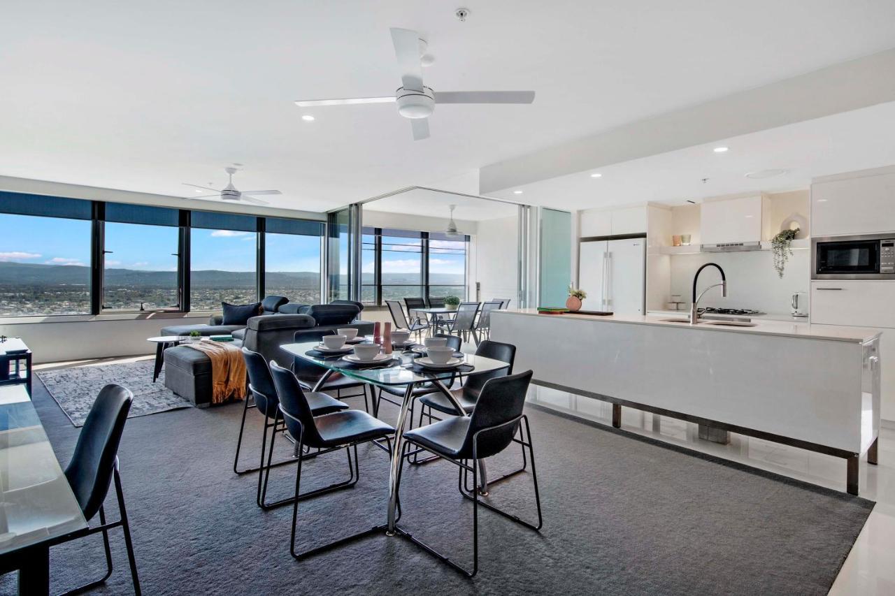 Q Tower At Surfers Paradise - Self Contained Apartments Gold Coast Ngoại thất bức ảnh
