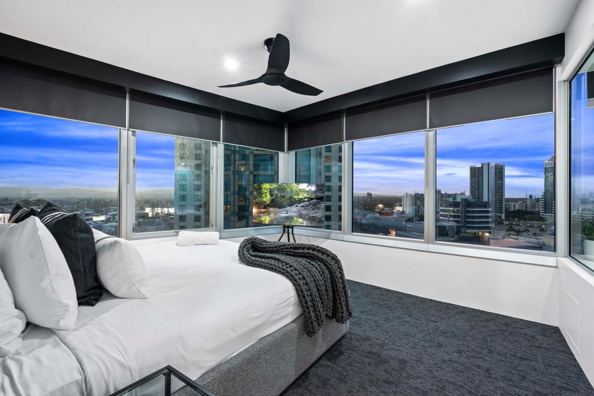 Q Tower At Surfers Paradise - Self Contained Apartments Gold Coast Ngoại thất bức ảnh