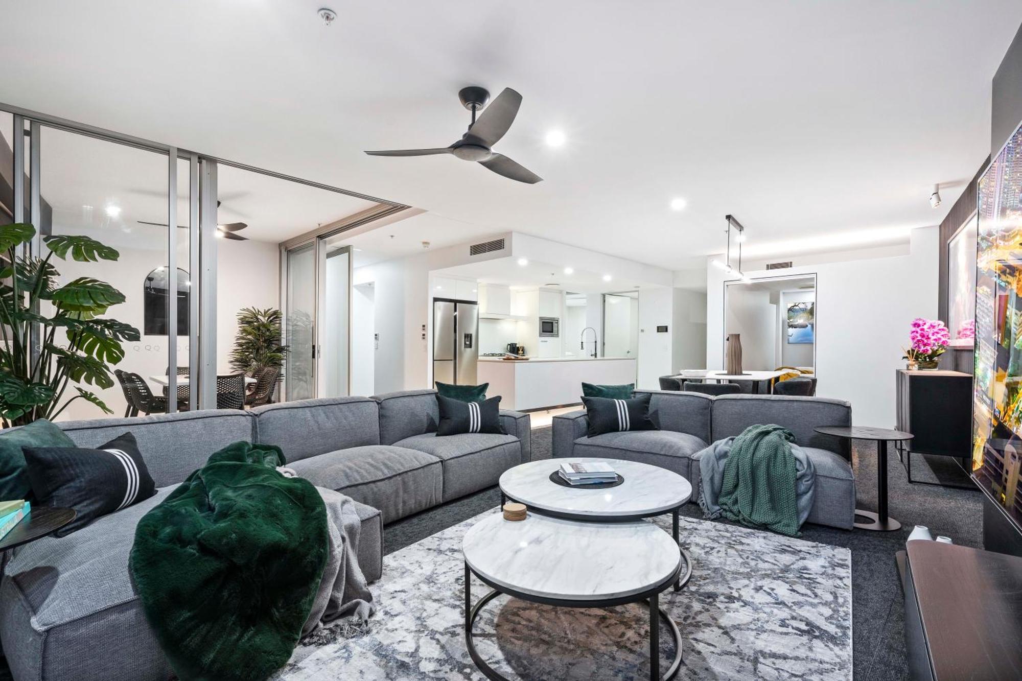 Q Tower At Surfers Paradise - Self Contained Apartments Gold Coast Ngoại thất bức ảnh