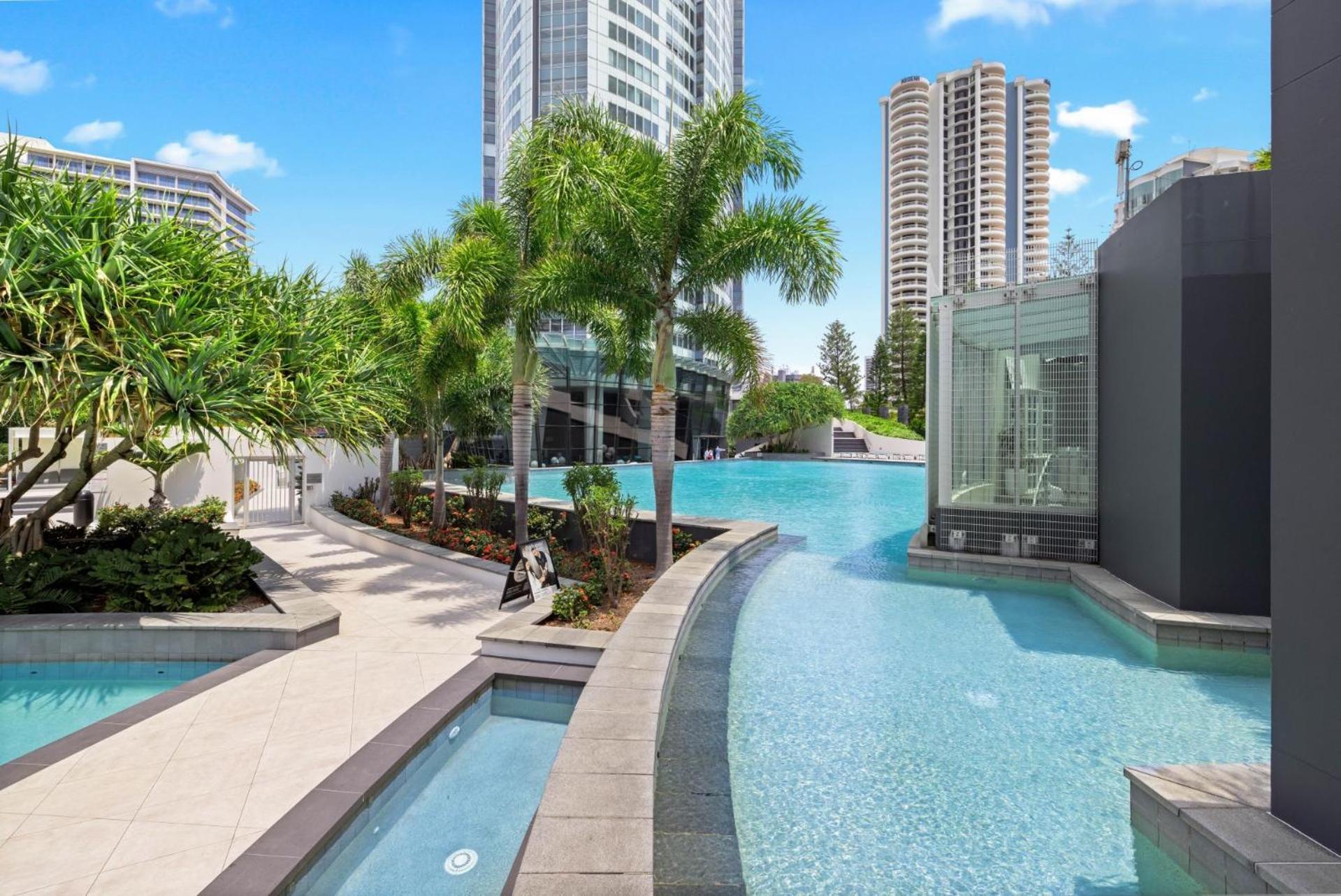 Q Tower At Surfers Paradise - Self Contained Apartments Gold Coast Ngoại thất bức ảnh