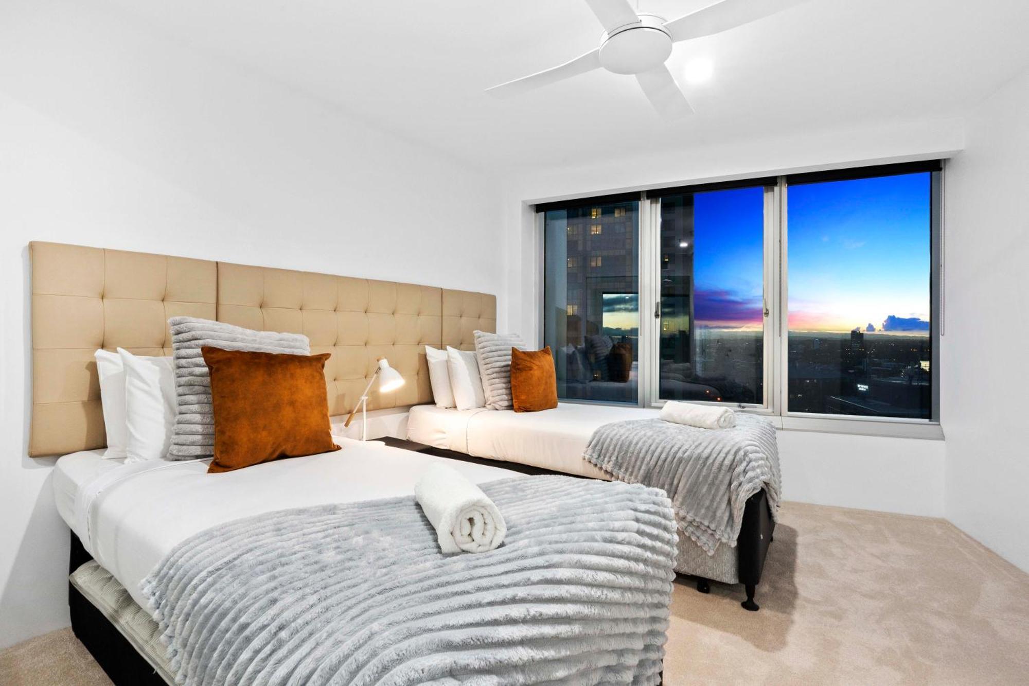 Q Tower At Surfers Paradise - Self Contained Apartments Gold Coast Ngoại thất bức ảnh